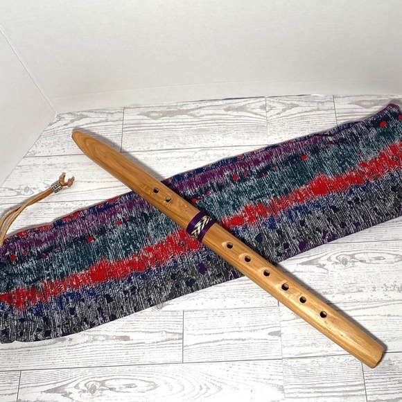 The Unbranded Brand Other - Handmade Wooden Native American Style Flute with Sleeve Case 18.5 Inches